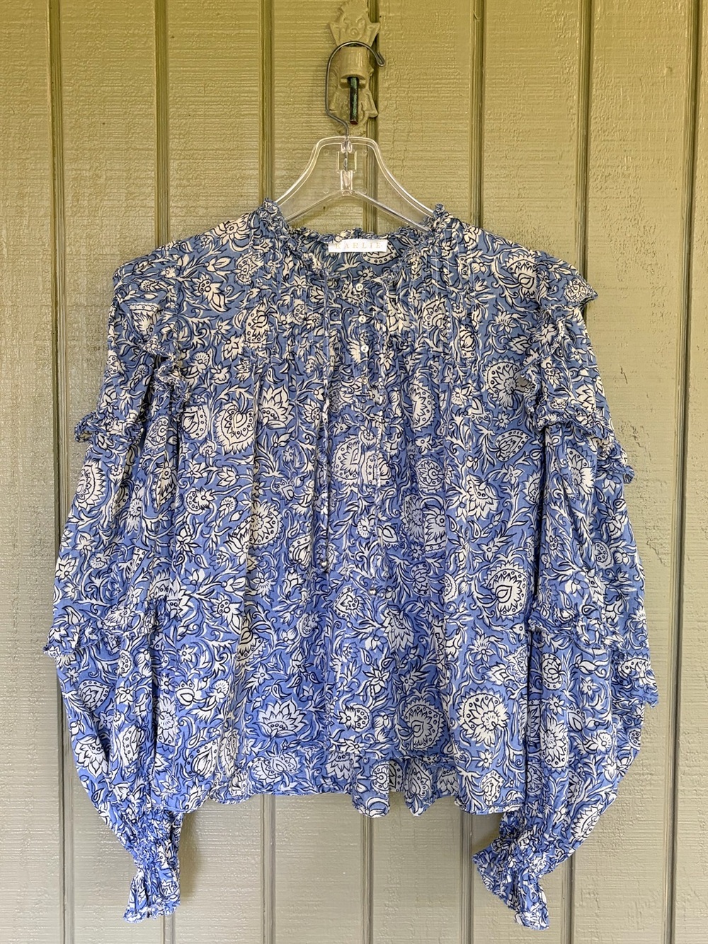 Karlie Blue White Floral Ruffle Sleeve Blouse Size M Smocked 100% Cotton Top
